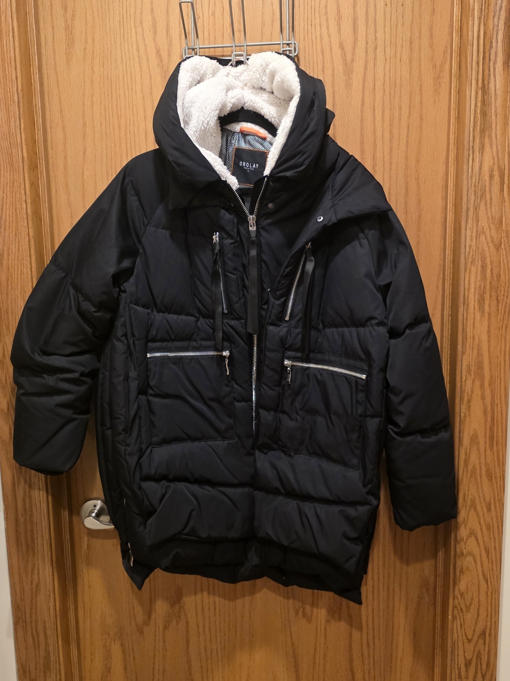 OROLAY Women’s Black Sherpa-Lined Puffer Coat